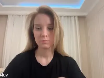 Freechat l1n4luv on Chaturbate