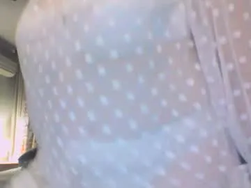 laramrs on Chaturbate