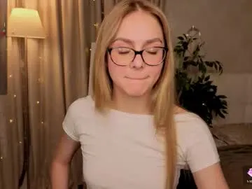 Offline leviavillat on Chaturbate