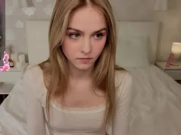 Offline leviavillat on Chaturbate