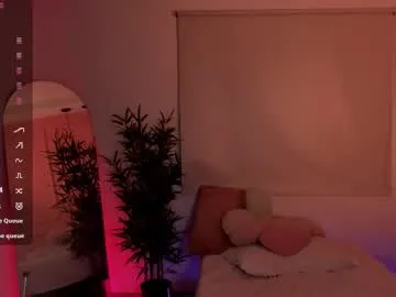 Offline lovely_emma18 on Chaturbate