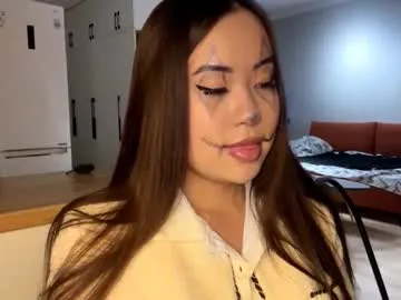 Freechat lucialostroh on Chaturbate