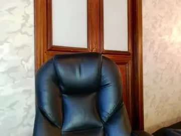 Offline mariana96_ on Chaturbate