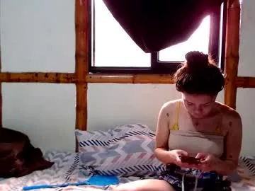 Freechat miahells on Chaturbate