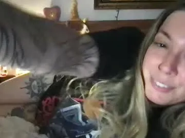 Offline mis0h0rnybabii on Chaturbate