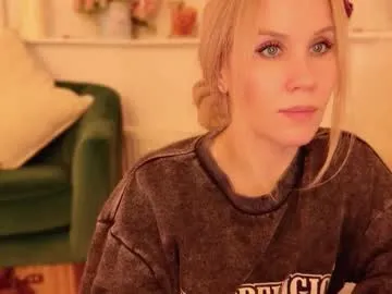 Offline myassistant on Chaturbate