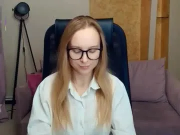 Offline nicolavanderbie on Chaturbate