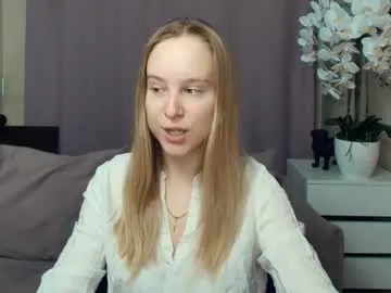 Offline nicolavanderbie on Chaturbate