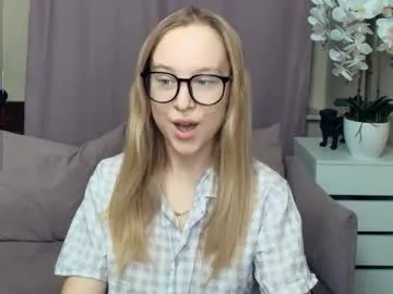 Offline nicolavanderbie on Chaturbate