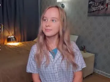 Offline nicolavanderbie on Chaturbate