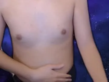 Offline noahbbrooks808 on Chaturbate