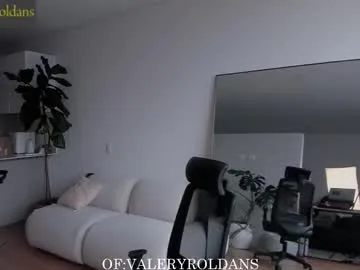 Offline roldansvalery on Chaturbate