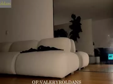 Offline roldansvalery on Chaturbate