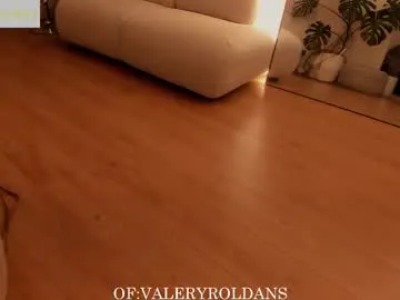 Offline roldansvalery on Chaturbate