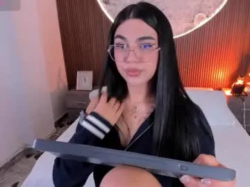 Offline rosecassie on Chaturbate