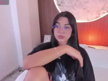 Offline rosecassie on Chaturbate