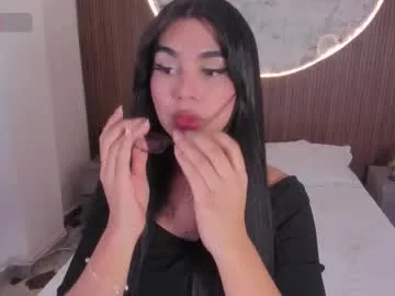 Offline rosecassie on Chaturbate