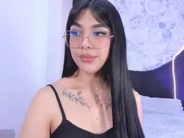 Offline rosecassie on Chaturbate