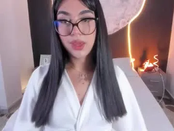 Offline rosecassie on Chaturbate