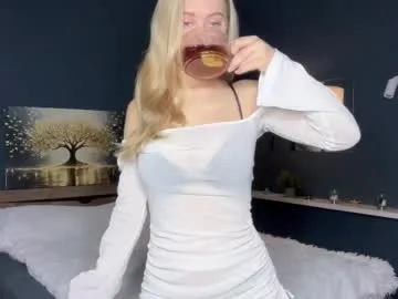 Offline skyeveil on Chaturbate