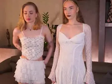 Freechat suannedoriean on Chaturbate