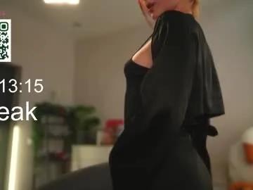 suk_ki — Goal: neon show [1999 left] heey fav vibe 28/48/181/888 <3  #redhead #tattoo #deepthroat #dance #latex