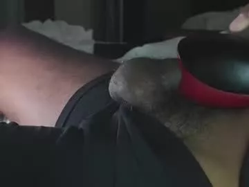 Freechat uniballboy on Chaturbate