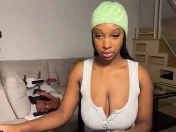 Offline violet6xft on Chaturbate