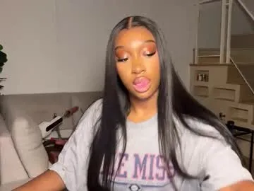 Offline violet6xft on Chaturbate