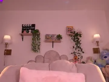 Offline violeth___ on Chaturbate