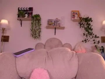 Offline violeth___ on Chaturbate