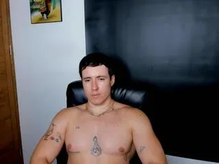 aaron_bain on Flirt4Free