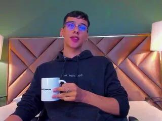aidden_royce — Freechat on Flirt4Free