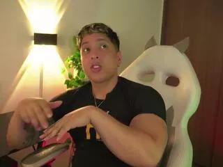 appolo_cavill on Flirt4Free 