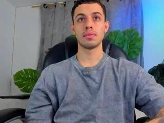 austin_col — Freechat on Flirt4Free