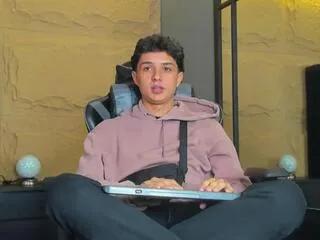 ethan_lowell — Freechat on Flirt4Free