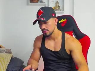 ezzio_scolaro on Flirt4Free 