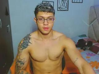 junior_wayne on Flirt4Free