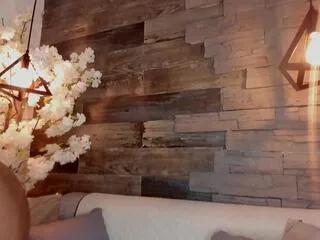 karly_moss — Away on Flirt4Free