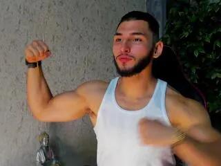 louis_connor — Freechat on Flirt4Free
