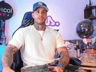 magic_mak on Flirt4Free