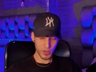 noah_brigth — Freechat on Flirt4Free