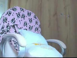 sarah_henson on Flirt4Free 