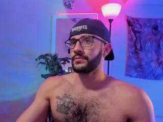 toonny_lee on Flirt4Free 