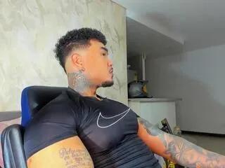 zeus_strong on Flirt4Free