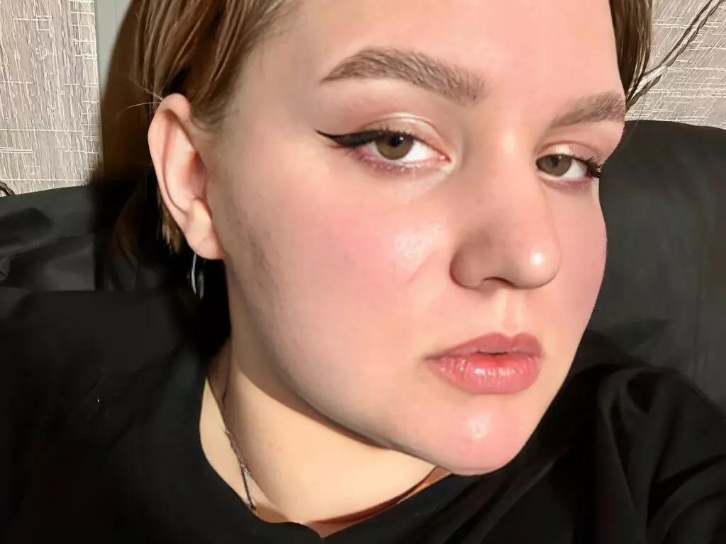 AmyyHall on LiveJasmin