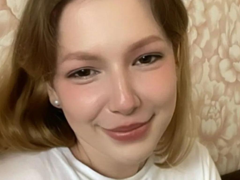 ChunYundt — Chocolate ice cream when it seems like it was made with love! Honesty and sincerity, because this is the only way to build real relationships. Cute dogs, because their eyes are simply magic! True love, which I believe happens when you least expect...