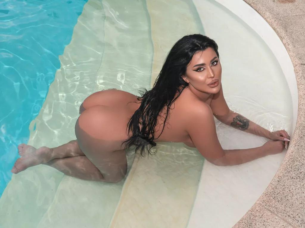 DahliaRains — I like to bright up the room when I step inside it  and also people who can stand with me and my feminine energy!