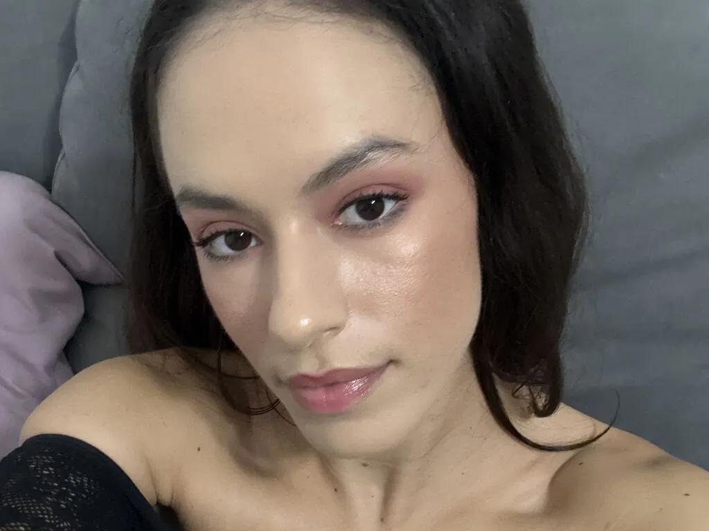 Honeybrooke — I like Sushi, parfaits, and burgers. 