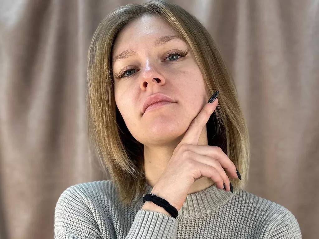 JerryHemsley — I love sensual conversations, passionate glances and those who know how to conquer not only with actions, but also with words.  Do you want to get to know me better? 